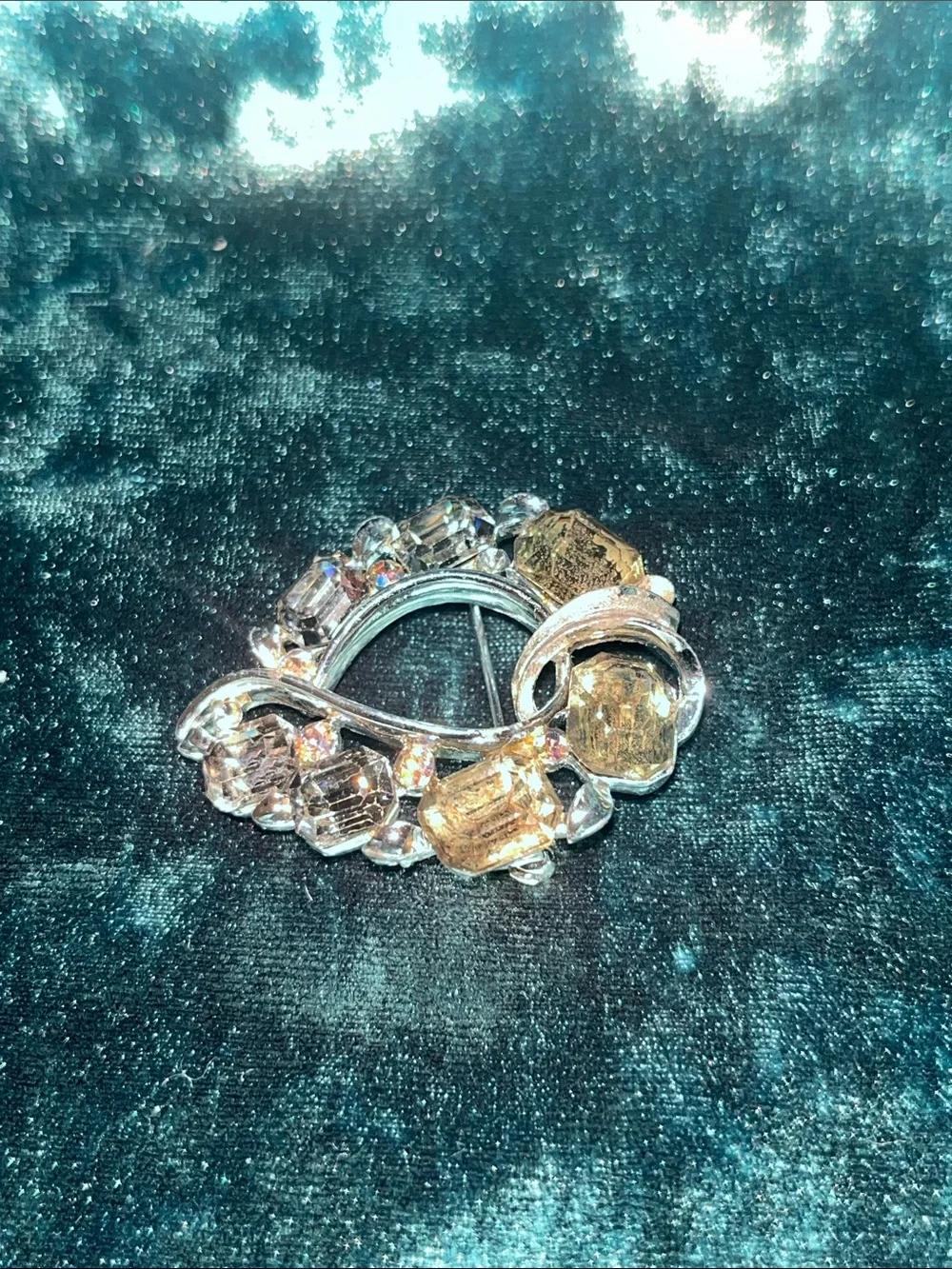 Vintage Signed Lisner Smoky Gray Rhinestone Brooch Pin Silver Tone